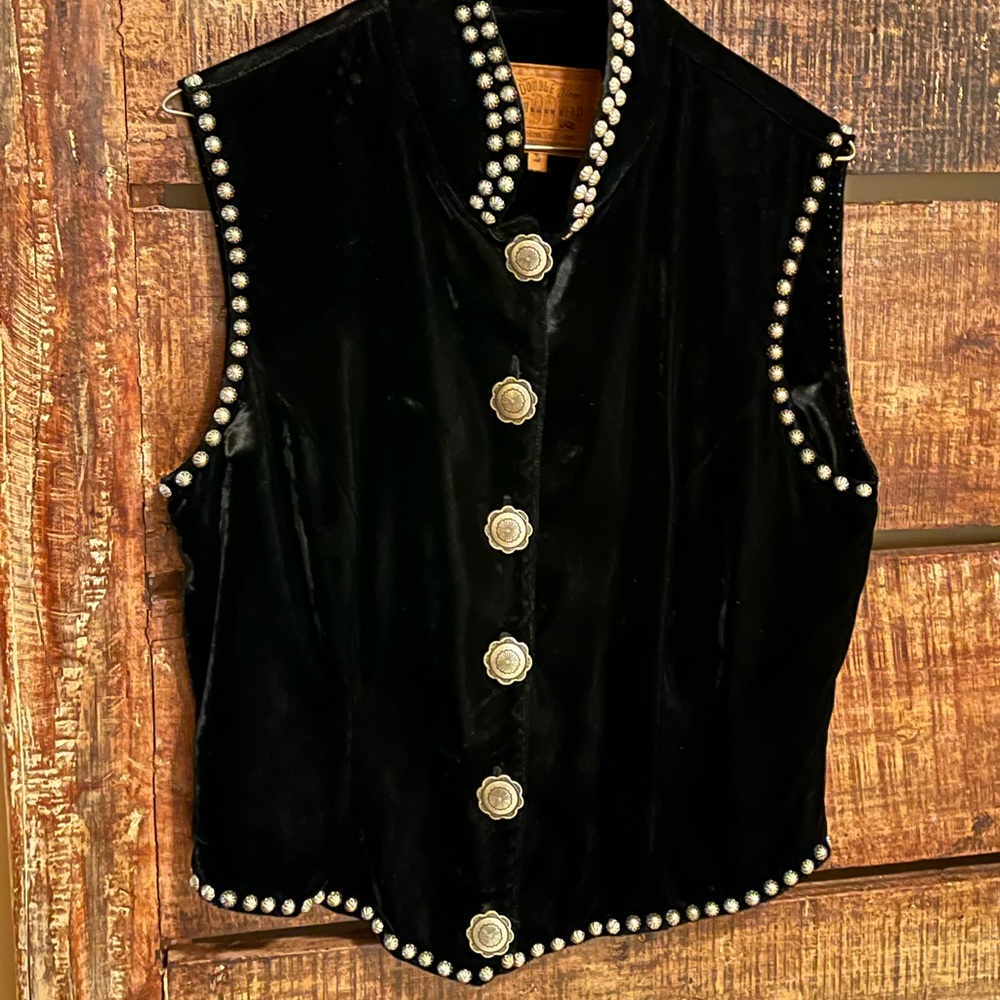 Double D Ranch wear velvet vest with beautiful conches. Sm